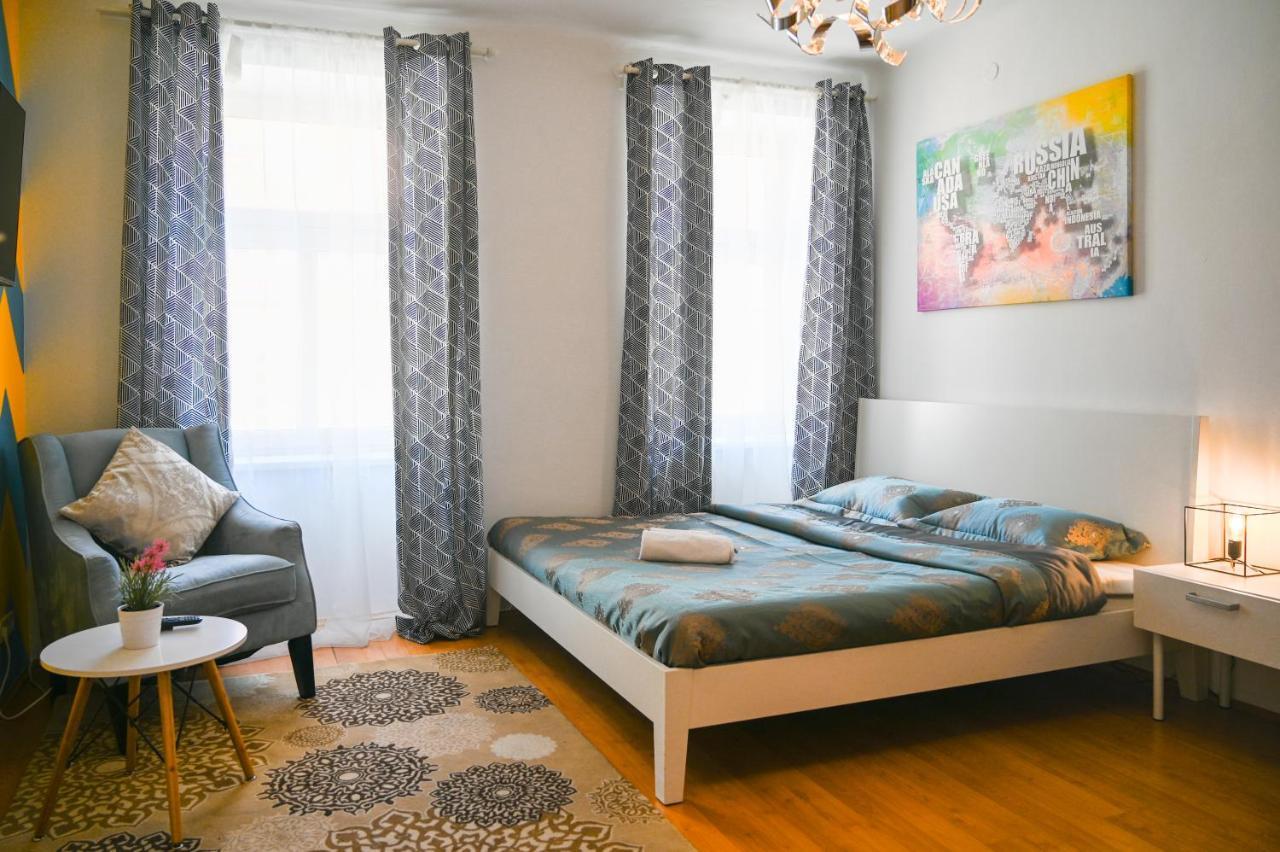 Backpacker Apartment Bahnhof Wien Eksteriør billede