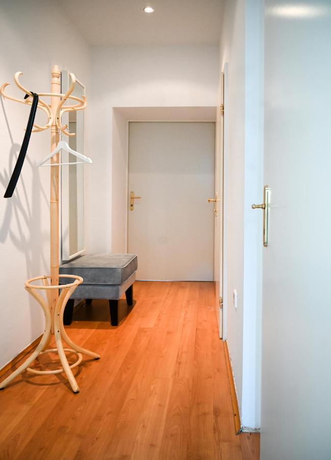 Backpacker Apartment Bahnhof Wien Eksteriør billede